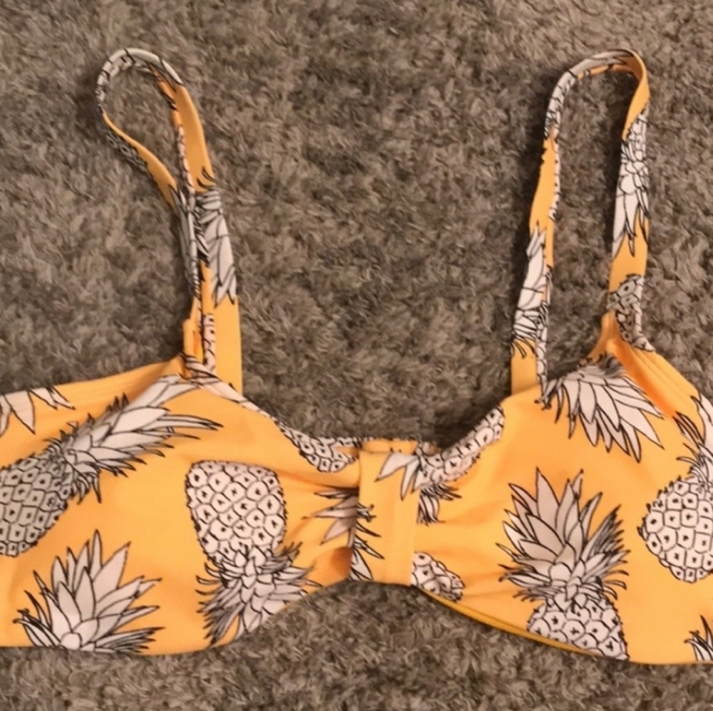 No Boundaries like new pineapple pop art swim top
